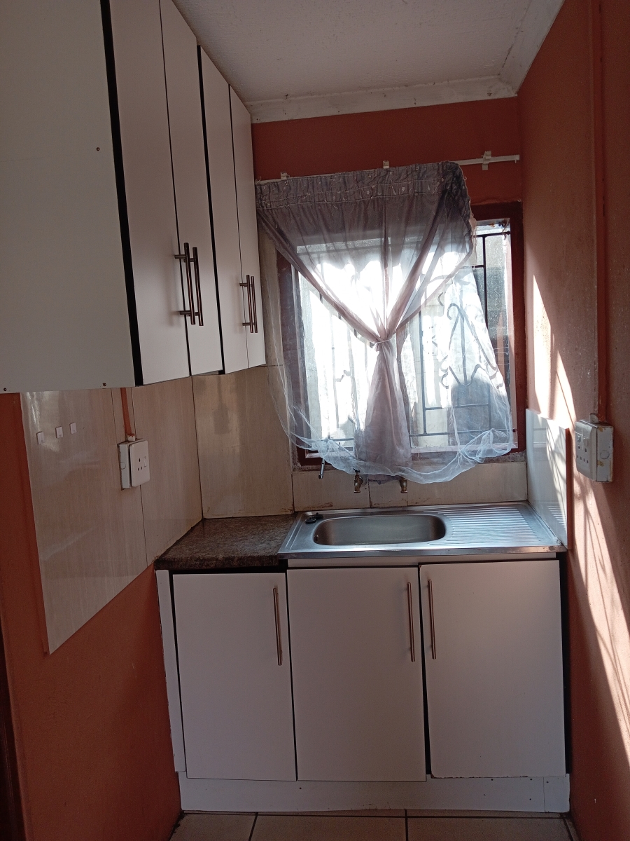 To Let 2 Bedroom Property for Rent in Morula View North West